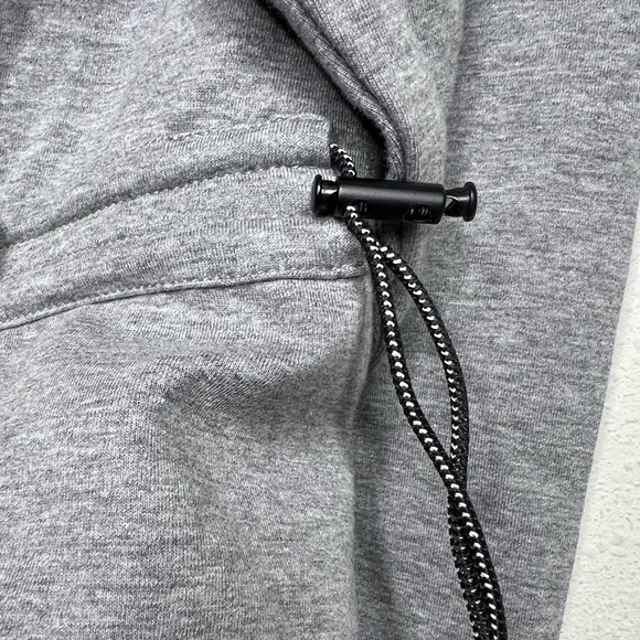 Varley Bella Swestshirt in Light Gray, size S - Picture 9 of 9